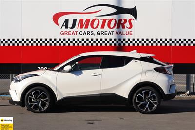2017 Toyota C-HR - Thumbnail