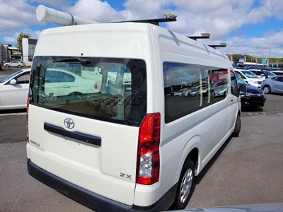 2019 Toyota Hiace - Thumbnail