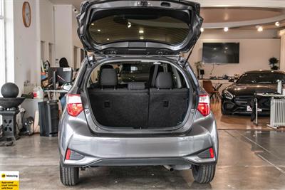 2019 Toyota Vitz - Thumbnail