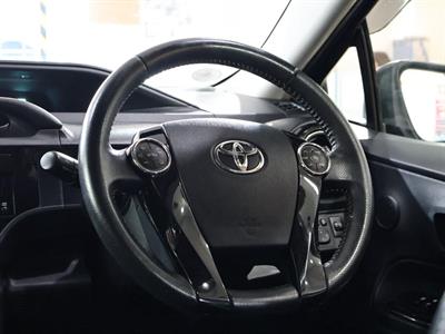 2014 Toyota Aqua - Thumbnail