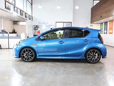 2014 Toyota Aqua - Thumbnail