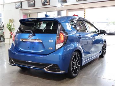 2014 Toyota Aqua - Thumbnail