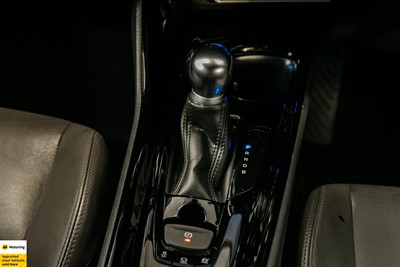2019 Toyota C-HR - Thumbnail