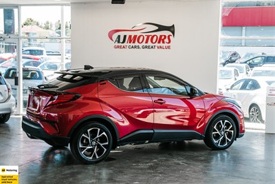 2019 Toyota C-HR - Thumbnail