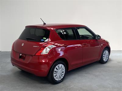 2014 Suzuki Swift - Thumbnail