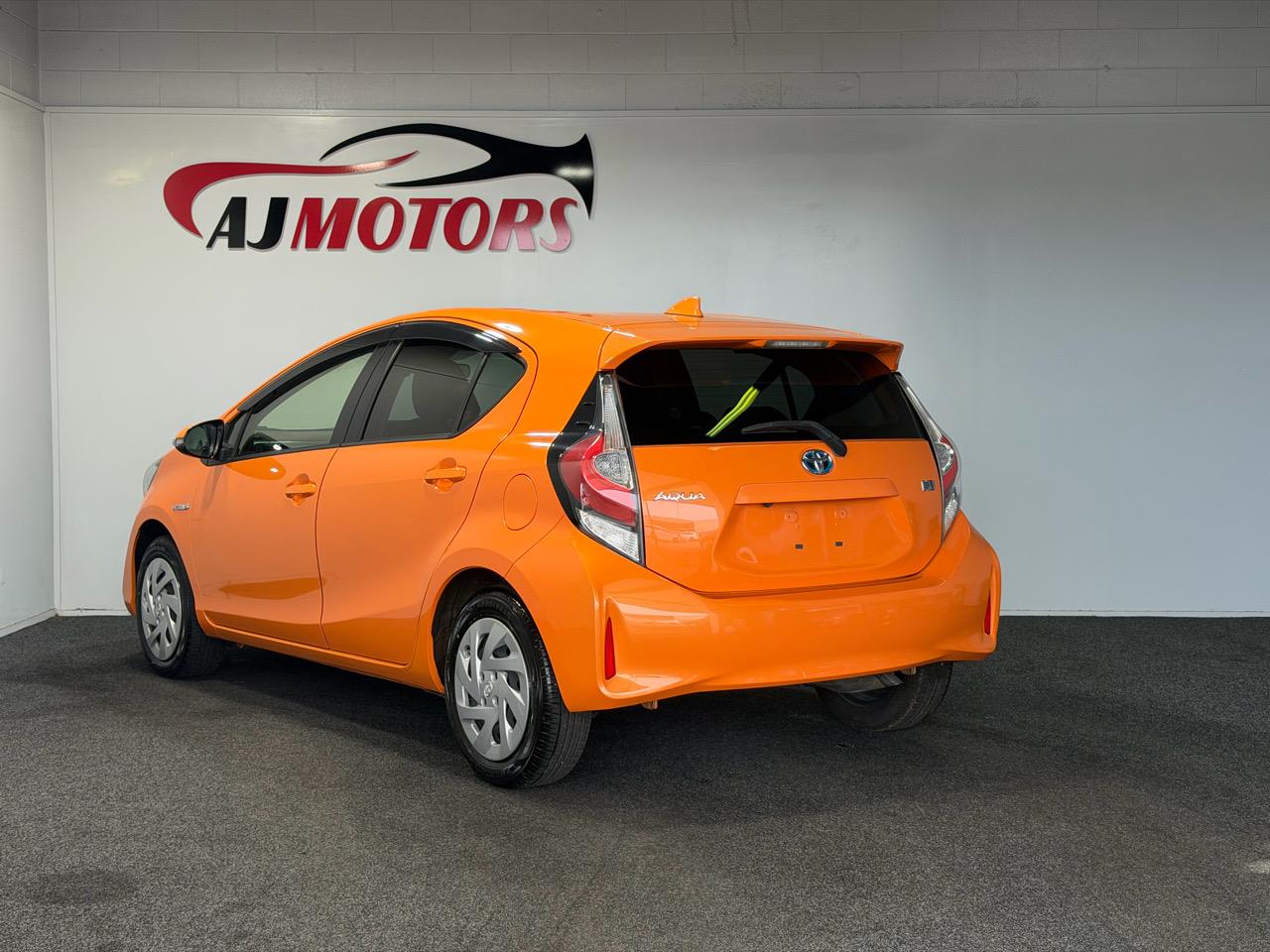 2017 Toyota Aqua