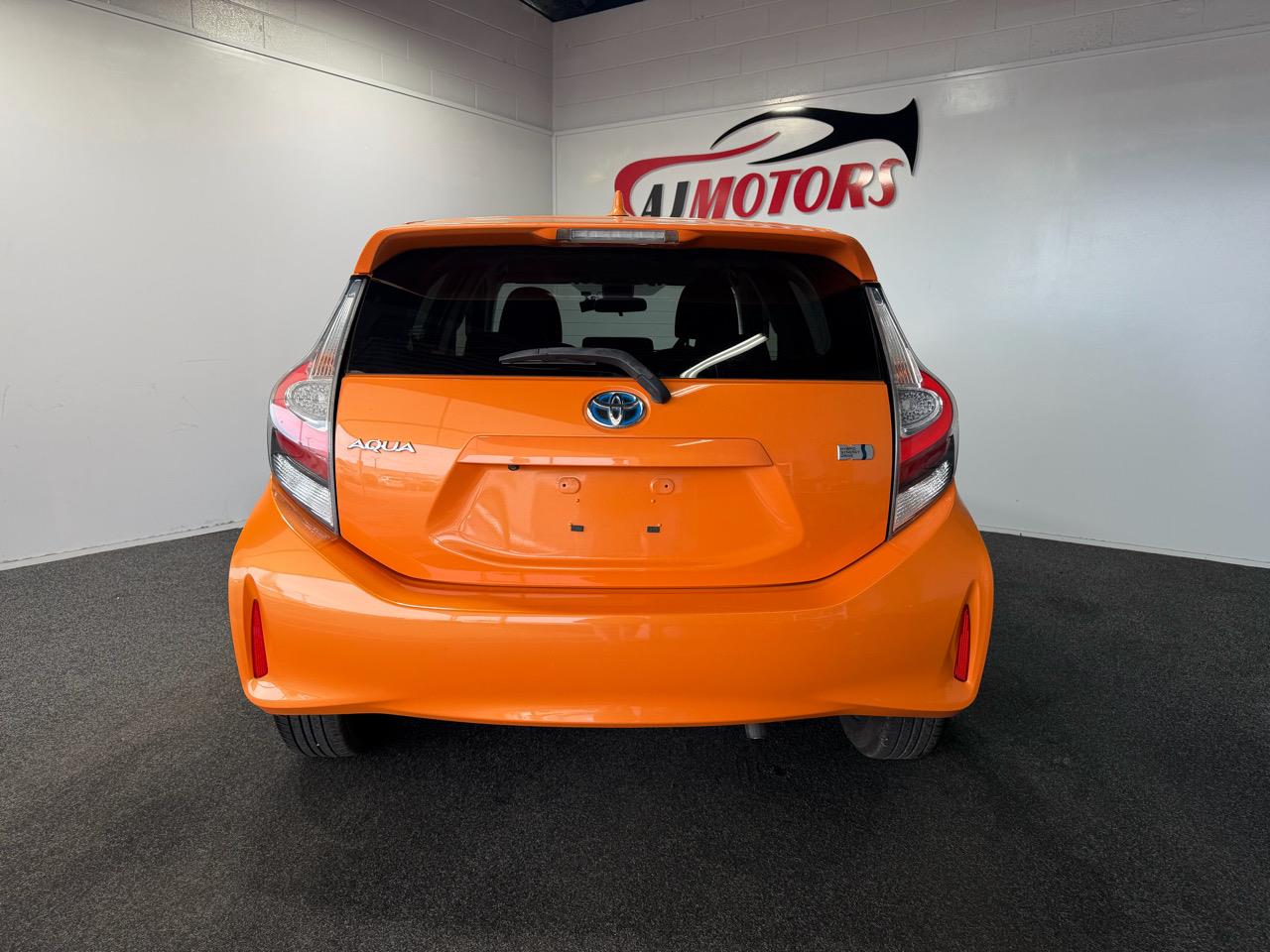 2017 Toyota Aqua