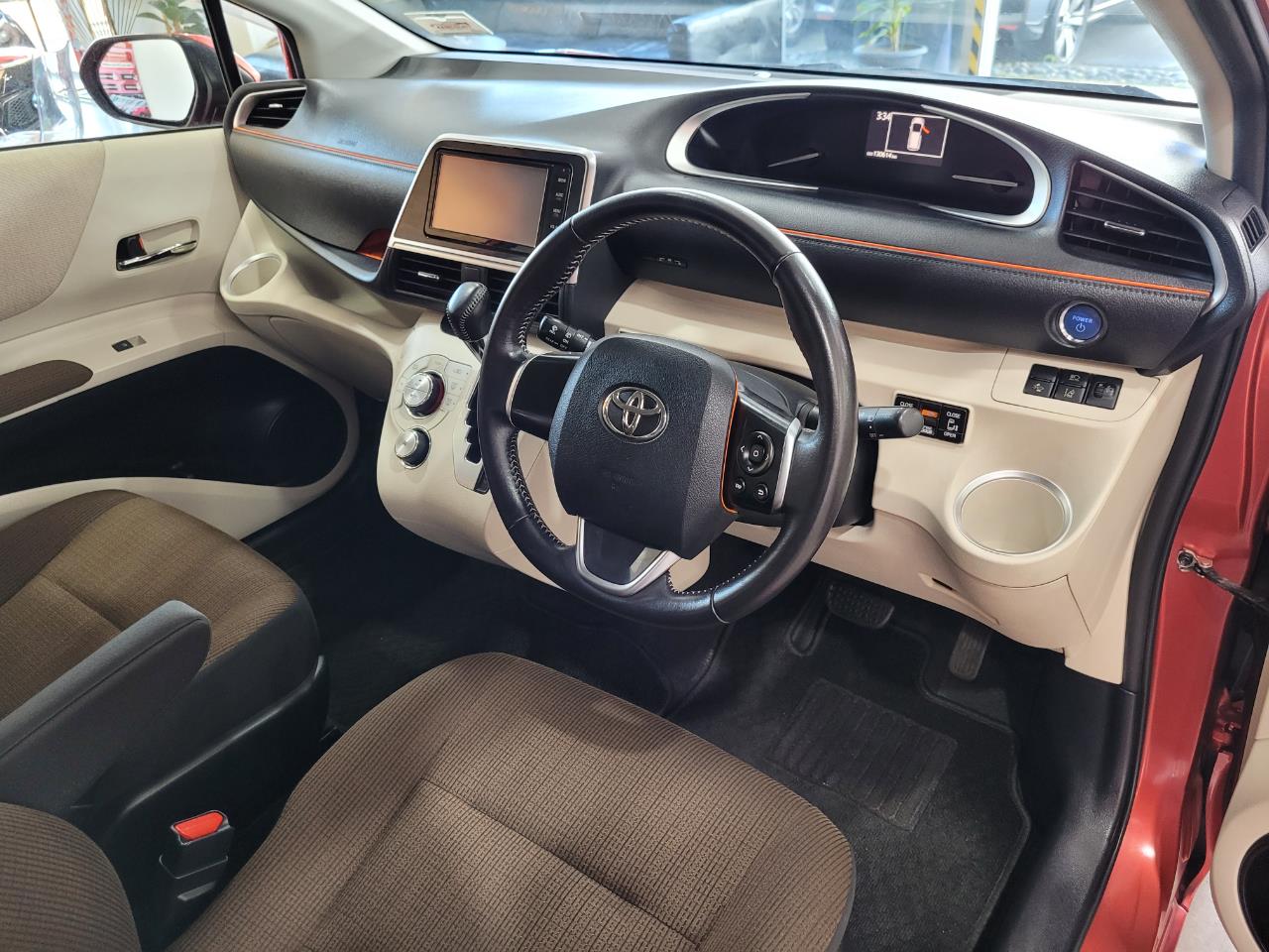 2015 Toyota Sienta
