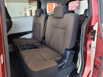 2015 Toyota Sienta - Thumbnail