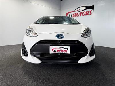 2017 Toyota Aqua - Thumbnail