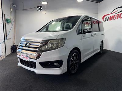 2013 Honda STEPWAGON - Thumbnail