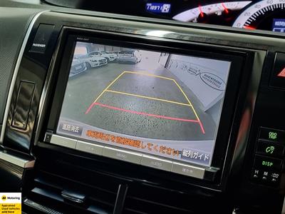 2015 Toyota Estima - Thumbnail