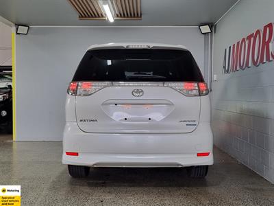 2015 Toyota Estima - Thumbnail