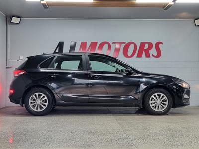 2021 Hyundai i30 - Thumbnail