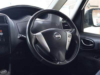 2015 Nissan Serena - Thumbnail