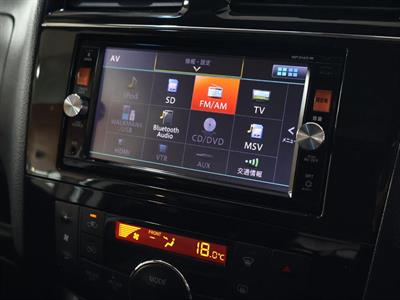 2015 Nissan Serena - Thumbnail