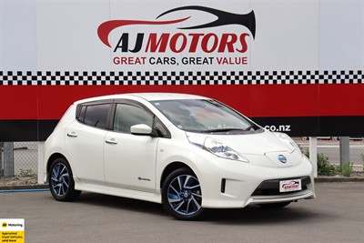 2016 Nissan Leaf - Thumbnail