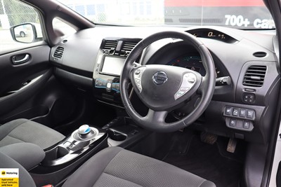 2016 Nissan Leaf - Thumbnail