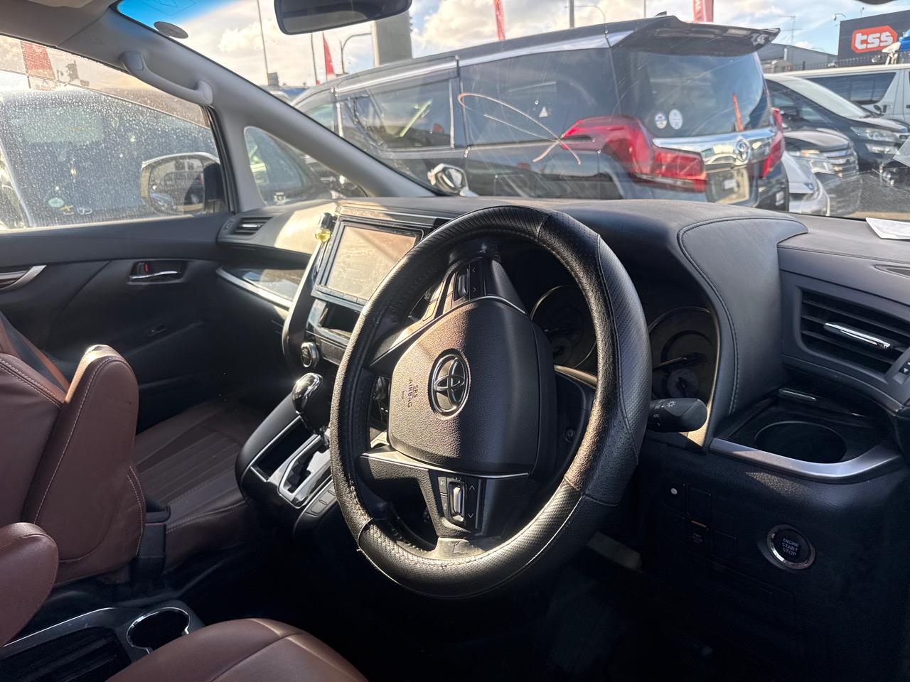 2015 Toyota Vellfire