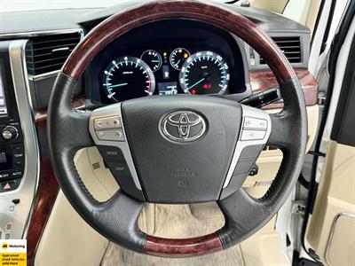 2009 Toyota Vellfire - Thumbnail