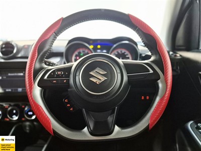 2018 Suzuki Swift - Thumbnail
