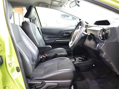 2015 Toyota Aqua - Thumbnail