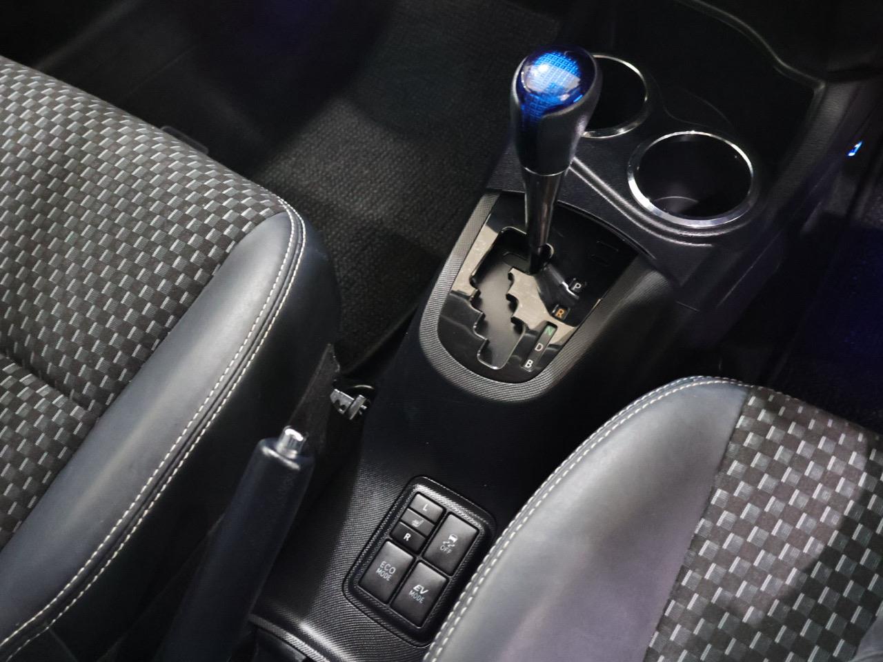 2015 Toyota Aqua