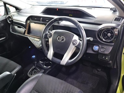 2015 Toyota Aqua - Thumbnail