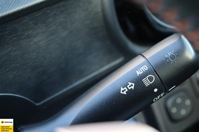 2015 Toyota Aqua - Thumbnail