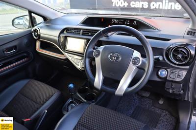 2015 Toyota Aqua - Thumbnail