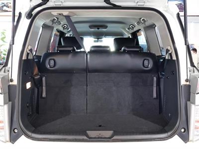 2012 Nissan Elgrand - Thumbnail