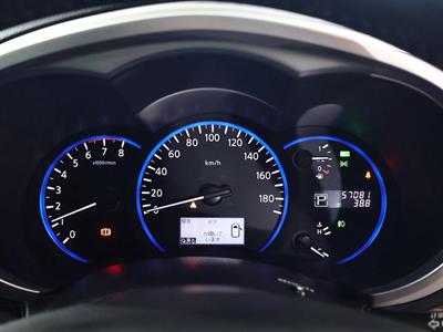 2012 Nissan Elgrand - Thumbnail