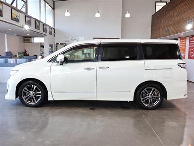 2012 Nissan Elgrand - Thumbnail