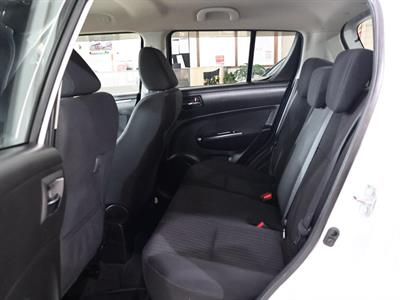2014 Suzuki Swift - Thumbnail