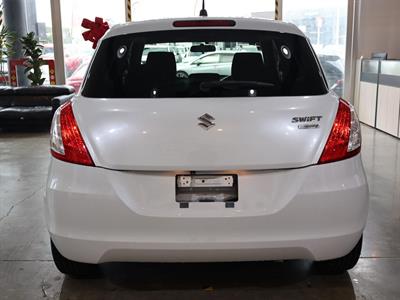 2014 Suzuki Swift - Thumbnail