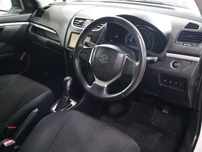 2014 Suzuki Swift - Thumbnail