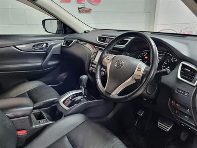 2017 Nissan X-Trail - Thumbnail