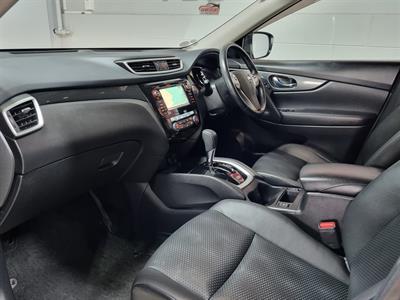 2017 Nissan X-Trail - Thumbnail