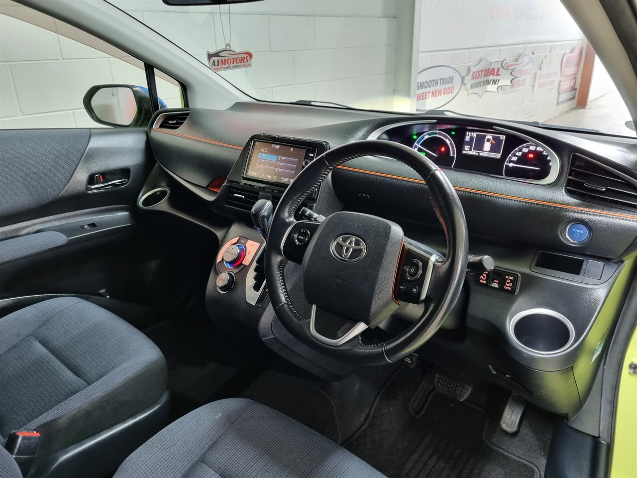 2016 Toyota Sienta