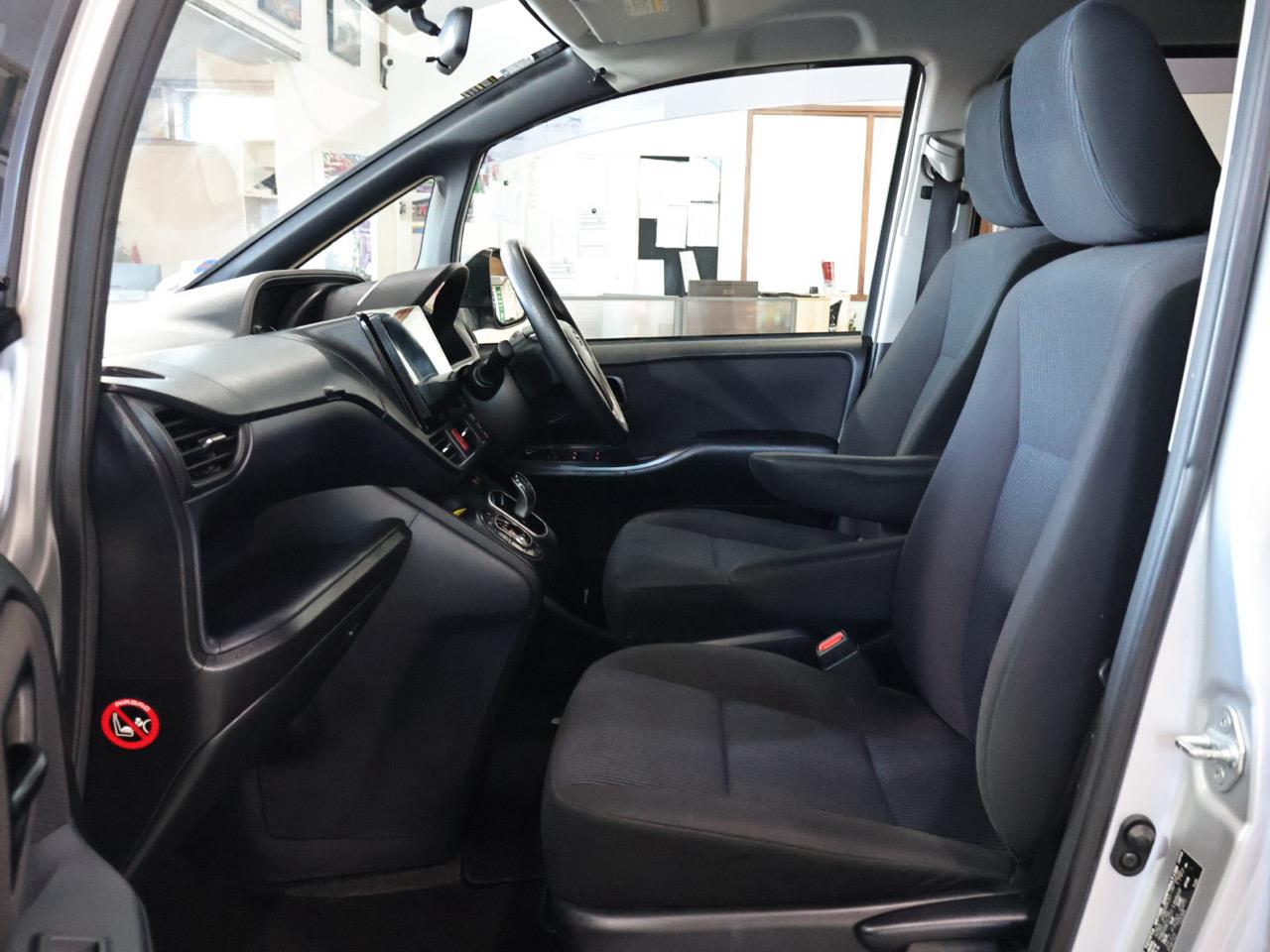 2015 Toyota Noah