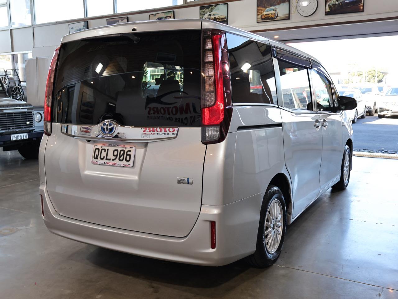2015 Toyota Noah