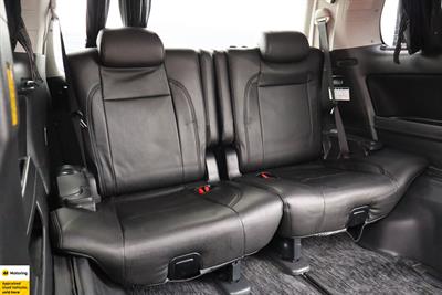 2012 Toyota Vellfire - Thumbnail