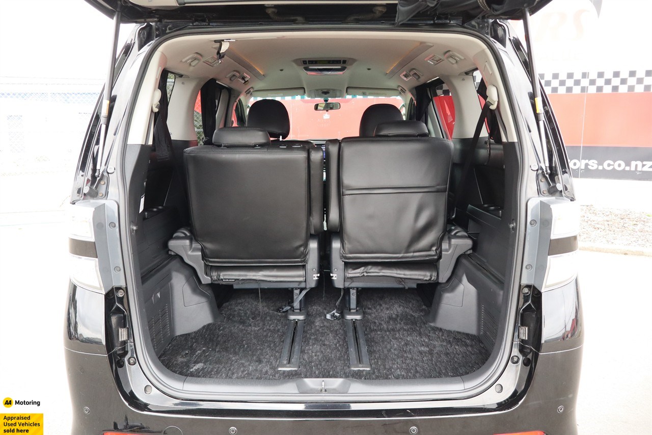 2012 Toyota Vellfire