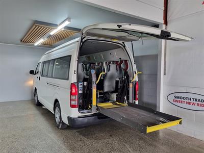 2007 Toyota Hiace - Thumbnail