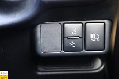 2017 Toyota Aqua - Thumbnail