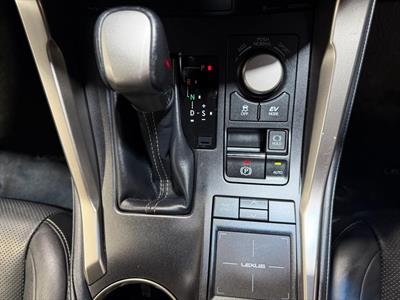 2014 Lexus NX 300h - Thumbnail