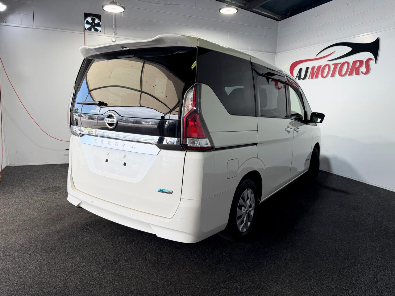 2017 Nissan Serena