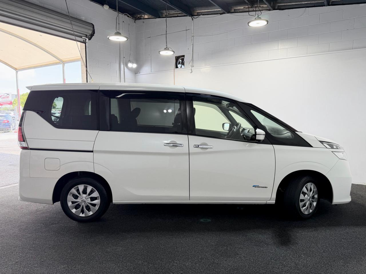 2017 Nissan Serena