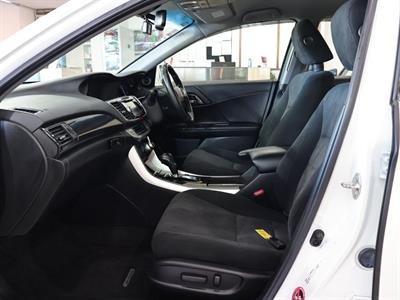 2015 Honda Accord - Thumbnail