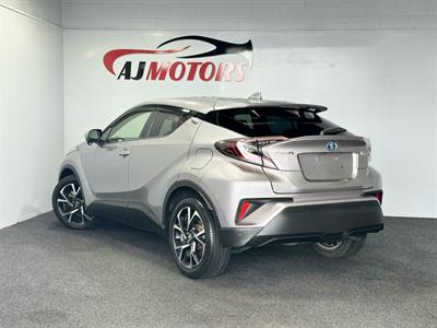 2017 Toyota C-HR - Thumbnail